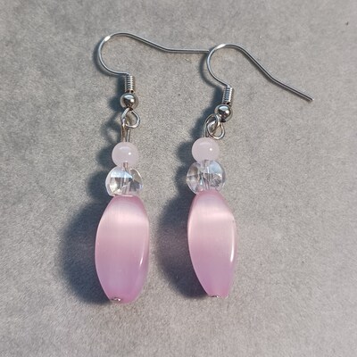 Pink glass bead dangly earring, dangly earrings, jewelry for women, handmade jewelry - image1